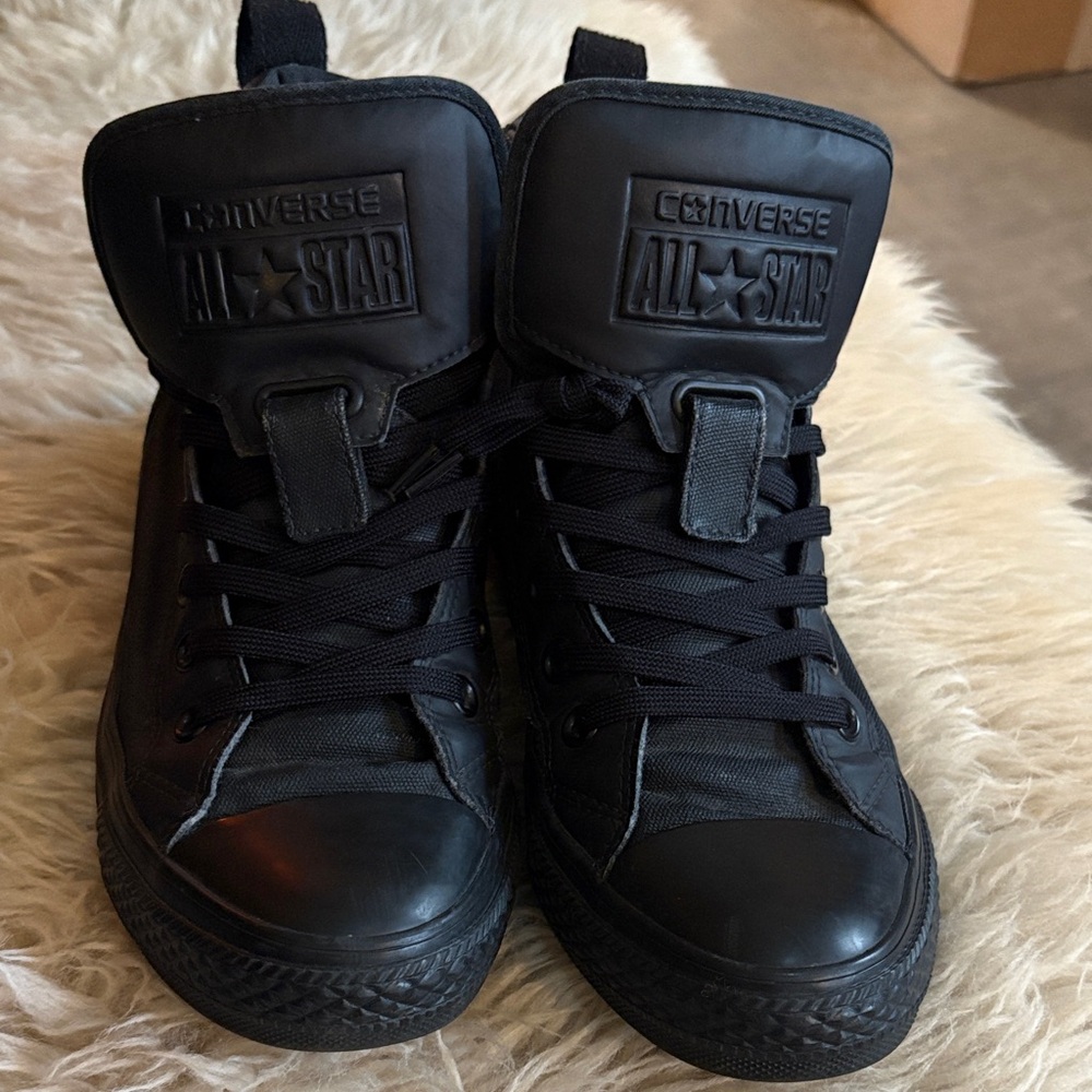 Unisex Converse All Star High Tops 39 / womens 8 / men’s 6